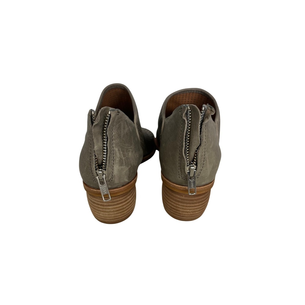 Sofft Carleigh Moon Grey Leather Perforated Peep Toe Block Heel Sandals Size 8.5 - Picture 4 of 7